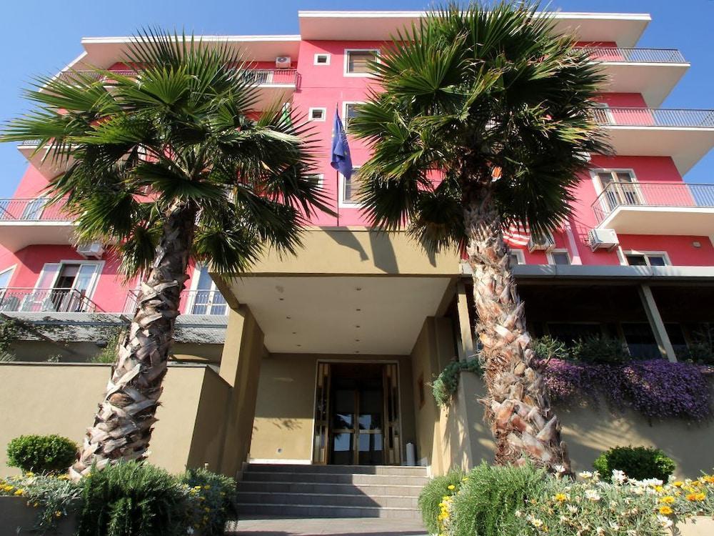 Hotel Carosello Pontecagnano Exterior photo